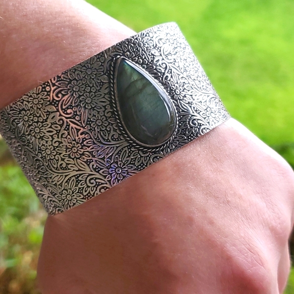New Oversized Labradorite 925 Silver Cuff Bracelet. - Picture 11 of 16